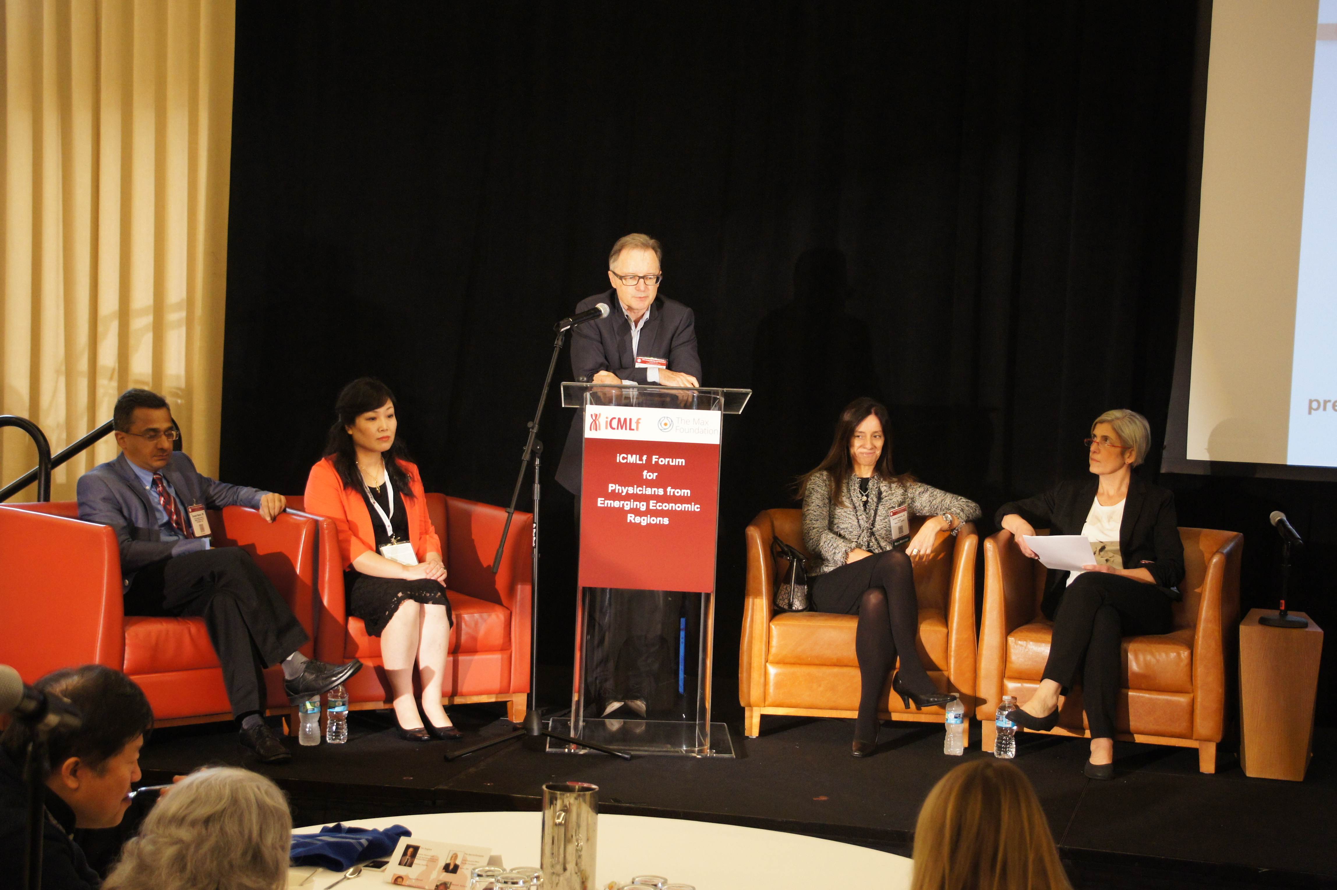 Forum 2015 Speakers red